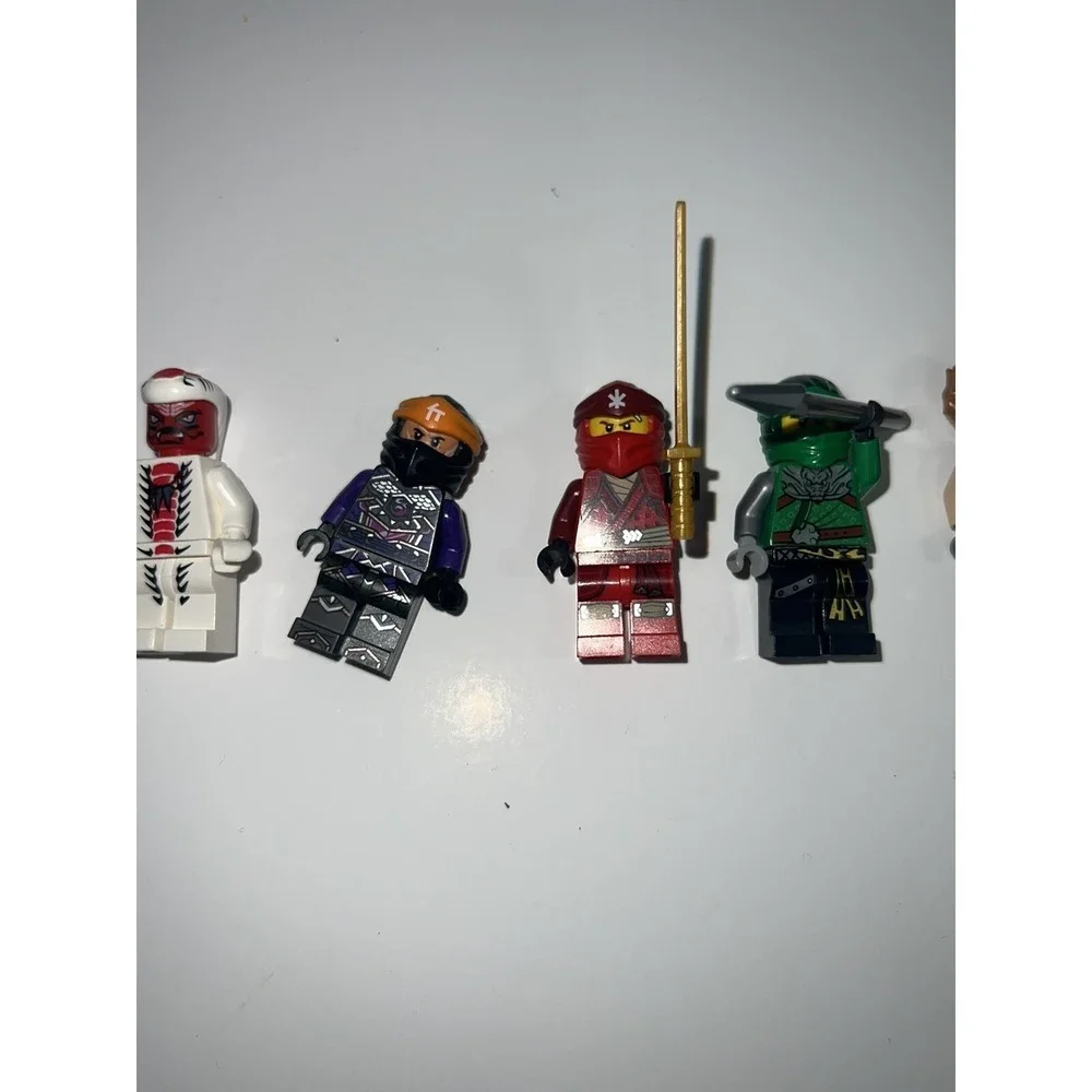 LEGO Marvel Mini-figures Hawkeye Avengers Black Dark Purple ninjango snake